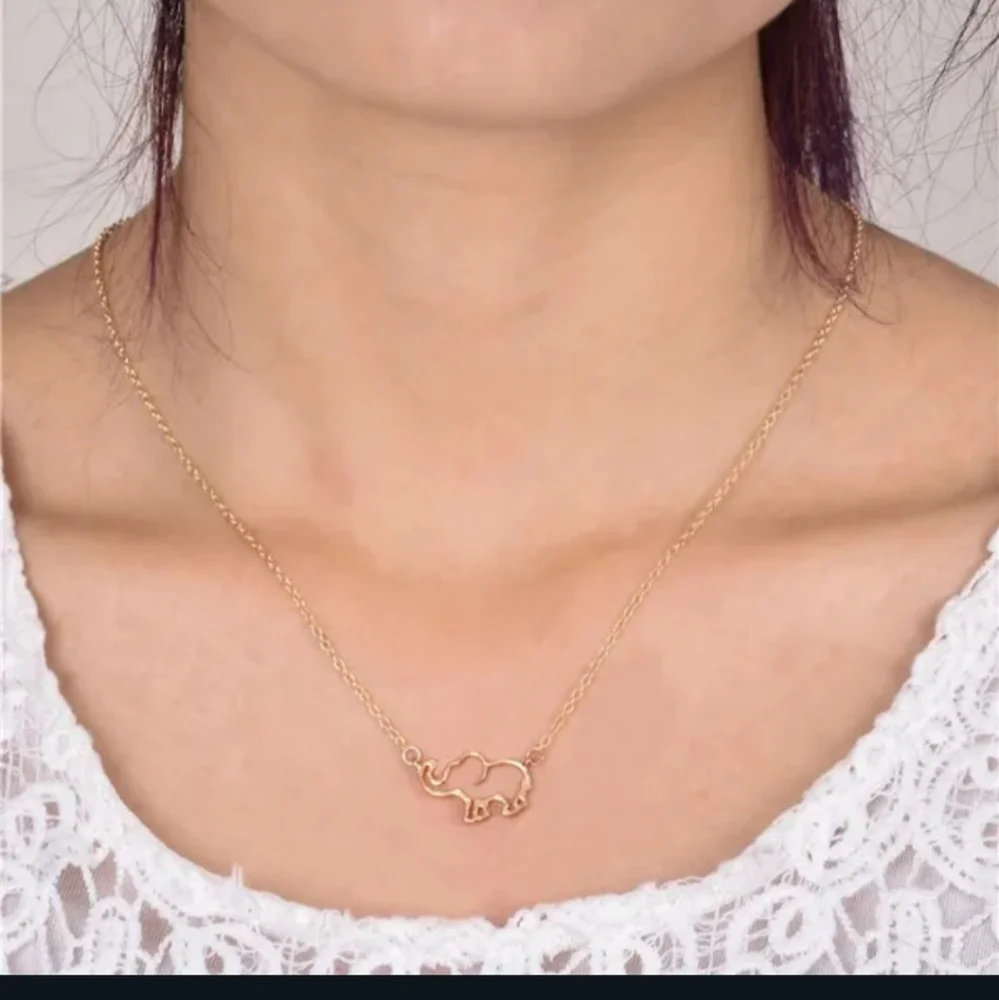 🐘🐘NEW🐘🐘VERY NICE!! Hollow Elephant Necklace in GOLD Plating 🐘🐘 - Picture 4 of 13